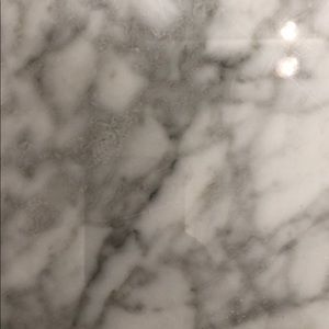 Meet your Posher, Caitlin